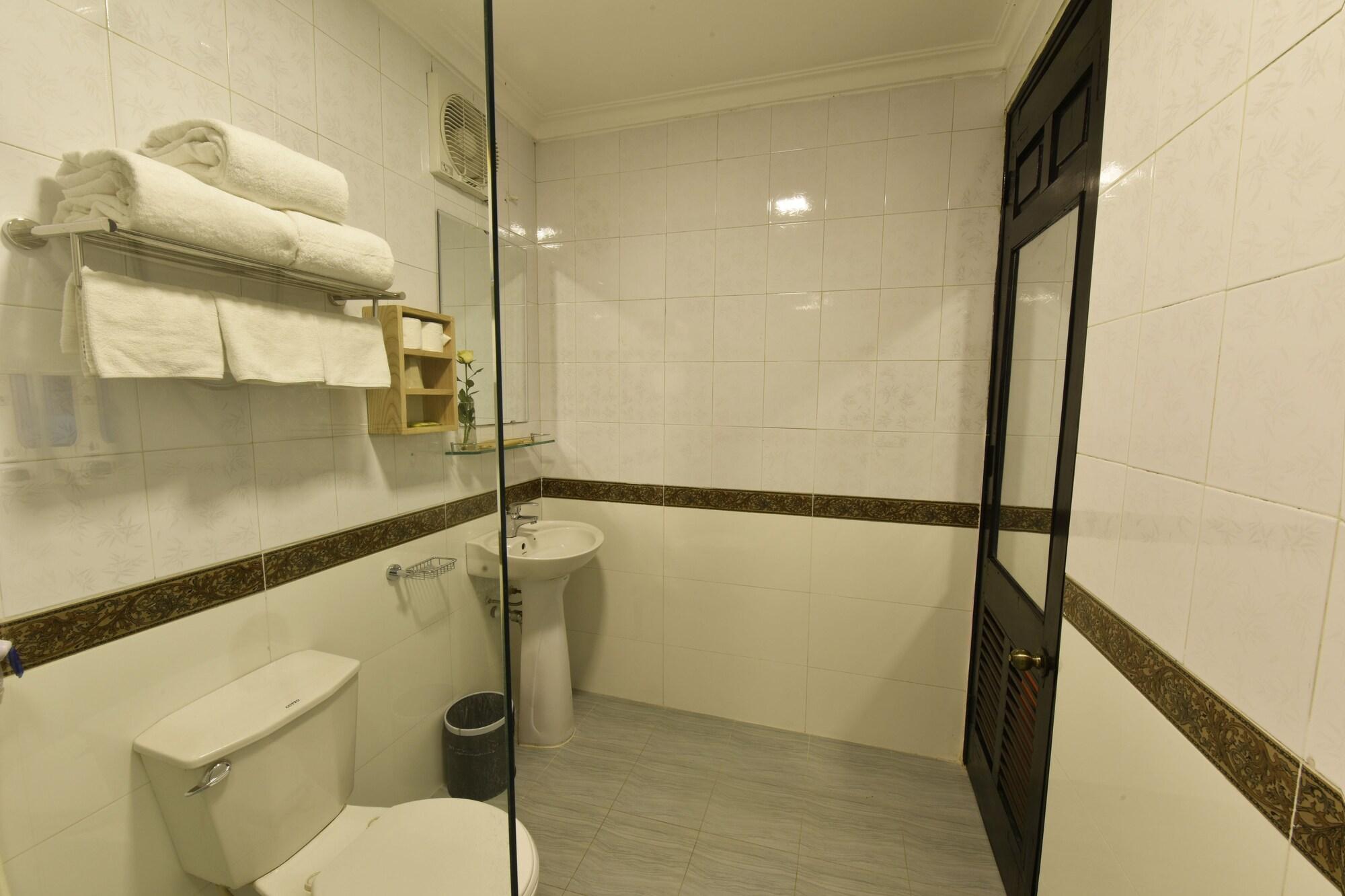 Ha Noi Cue Hub Hotel Ханой Екстер'єр фото